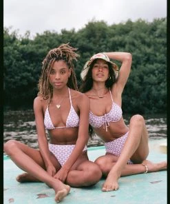 Follow Suit The Izzy Top - Lilac Ogee