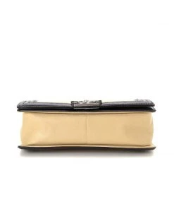 Salt WHAT'S HOT Chanel Old Medium Boy Bag