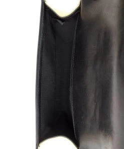 Salt WHAT'S HOT Chanel Old Medium Boy Bag