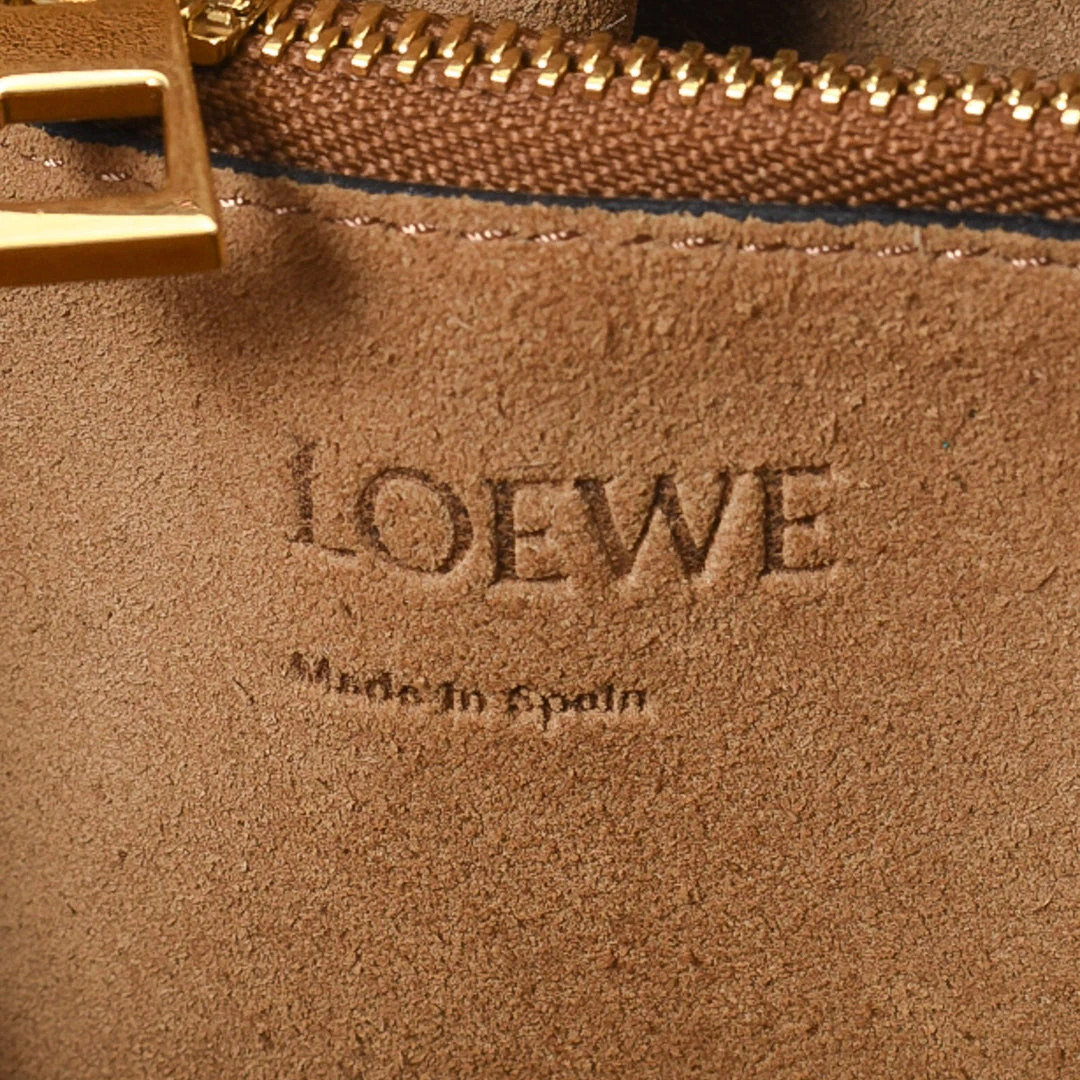 Salt WHAT'S HOT Loewe Medium Gate Bag 4 Salt WHAT'S HOT Loewe Medium Gate Bag