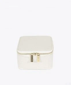 Neely & Chloe WHAT'S HOT No. 57 The Mini Jewelry Case Pebble