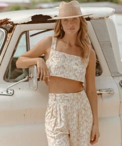 Krewe Du Q Vacation Shop Kea Top, Honey Bloom