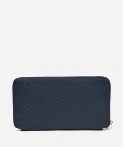 Neely & Chloe WHAT'S HOT No. 29 The Travel Wallet