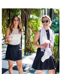 HEDGE Darrow Boxpleat Skirt WHAT'S HOT 32 HEDGE Darrow Boxpleat Skirt WHAT'S HOT