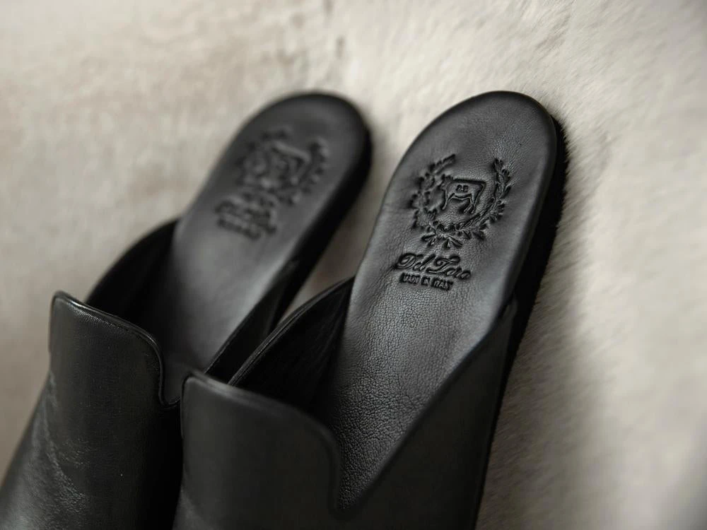 Del Toro WHAT'S HOT Women's Black Leather House Slipper 6 Del Toro WHAT'S HOT Women's Black Leather House Slipper