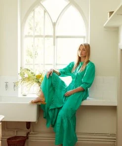 Seraphina WHAT'S HOT THE RUCHE MIDI DRESS | Emerald 14 Seraphina WHAT'S HOT THE RUCHE MIDI DRESS | Emerald