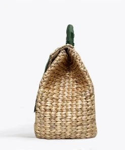 MME.Mink MME. CARLTON STRAW MOSS