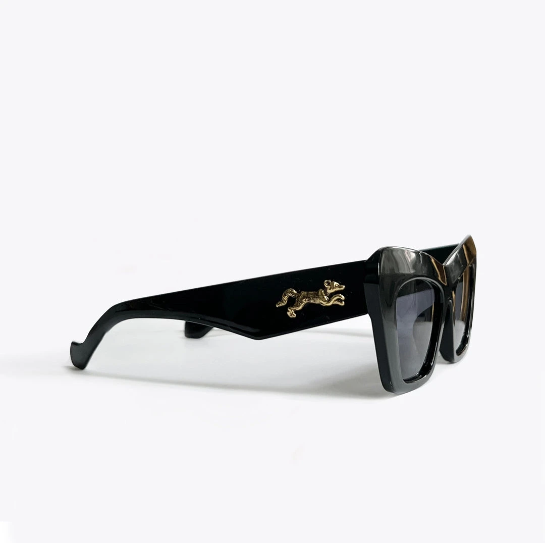 MME.Mink MME. BRIGETTE SUNGLASSES NOIR Mme. Mink 4 MME.Mink MME. BRIGETTE SUNGLASSES NOIR Mme. Mink