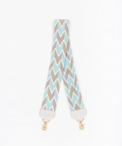 Salt The Misty WHAT'S HOT