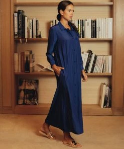 Daphne Wilde Bee In Navy