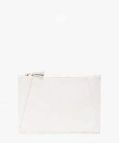 Neely & Chloe WHAT'S HOT No. 9 The Flat Clutch