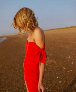 Valle & Vik The Revenge | Romance Red WHAT'S HOT 10 Valle & Vik The Revenge | Romance Red WHAT'S HOT