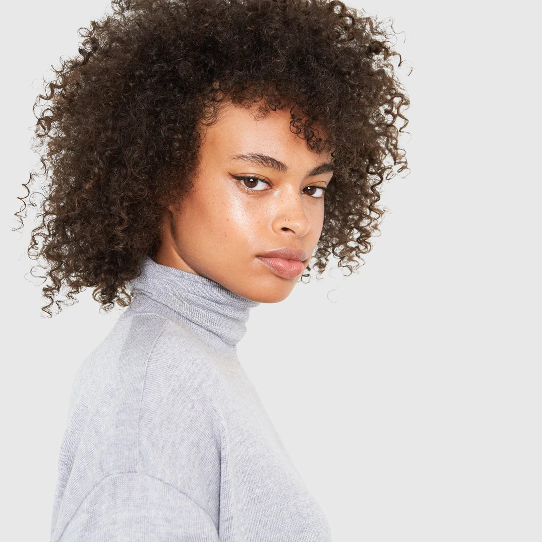 Santicler Eileen Turtleneck Relaxed-Fit Merino Wool Sweater Tops 6 Santicler Eileen Turtleneck Relaxed-Fit Merino Wool Sweater Tops