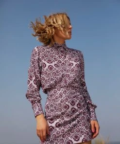 Valle & Vik The Mini A | Ville Blomst Berry WHAT'S HOT 8 Valle & Vik The Mini A | Ville Blomst Berry WHAT'S HOT