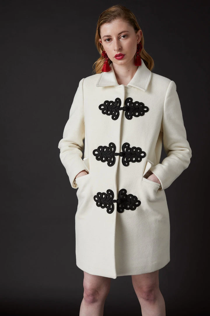 SKYLENCE Windsor Ming Coat White WHAT'S HOT 6 SKYLENCE Windsor Ming Coat White WHAT'S HOT