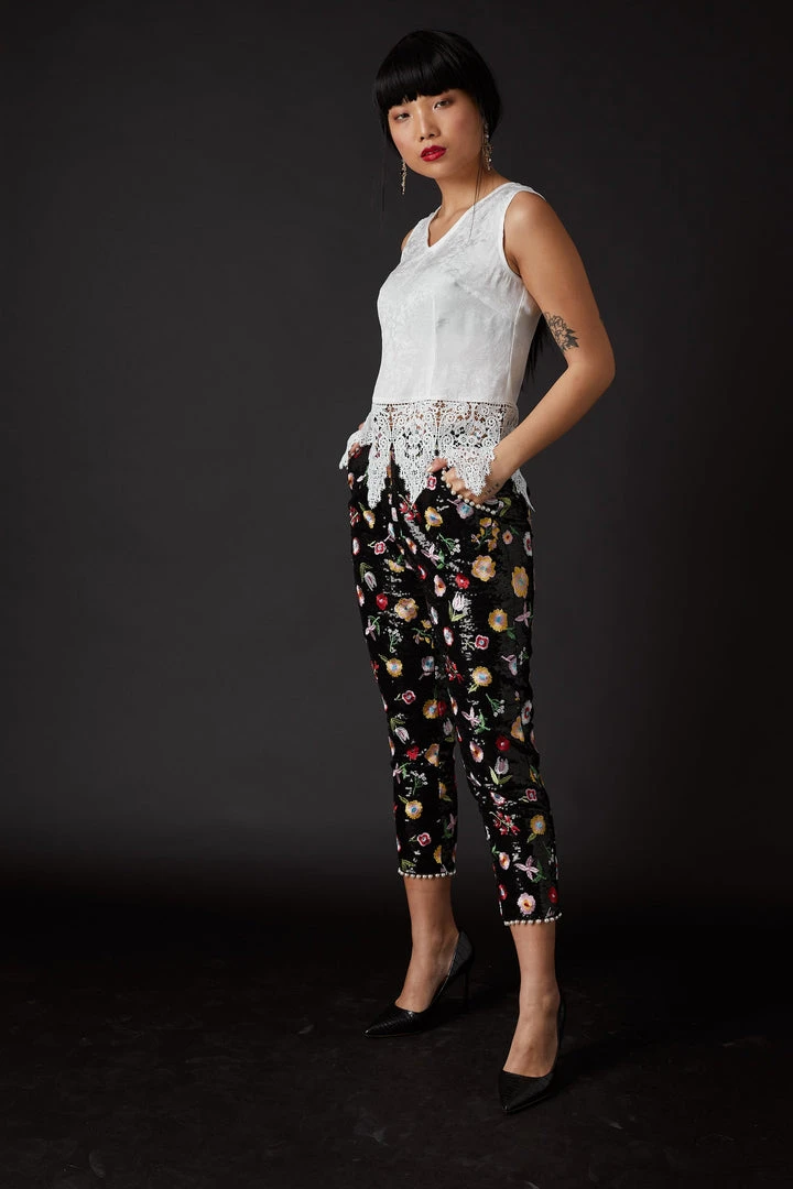 SKYLENCE Derling Embroidered Trousers WHAT'S HOT 5 SKYLENCE Derling Embroidered Trousers WHAT'S HOT