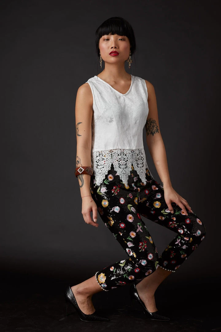 SKYLENCE Derling Embroidered Trousers WHAT'S HOT 7 SKYLENCE Derling Embroidered Trousers WHAT'S HOT