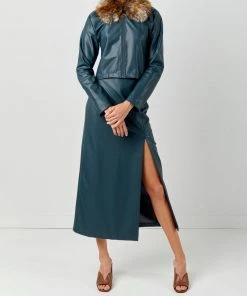 Soft Animal WHAT'S HOT Side Slit Leather Skirt