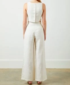 Soft Animal WHAT'S HOT Button Back Linen Tank