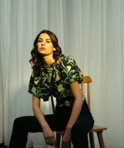 Sruti Dalmia Kaner Flower Top Calling All Colors