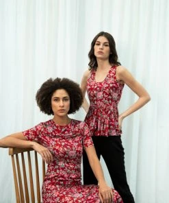 Sruti Dalmia WHAT'S HOT Love Birds Top 17 Sruti Dalmia WHAT'S HOT Love Birds Top