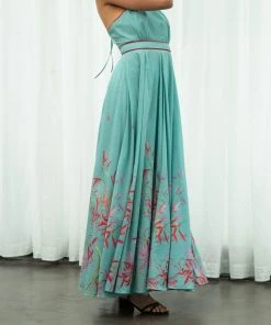 Sruti Dalmia Spider Lily Halter Dress WHAT'S HOT 19 Sruti Dalmia Spider Lily Halter Dress WHAT'S HOT