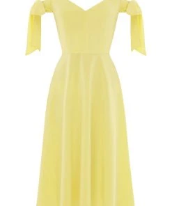 Valle & Vik WHAT'S HOT The Lady Revenge | Butter Yellow