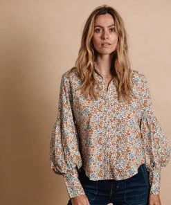 The Shirt By Rochelle Behrens The Molly Shirt