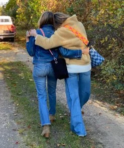 Salt WHAT'S HOT The Rope Emily