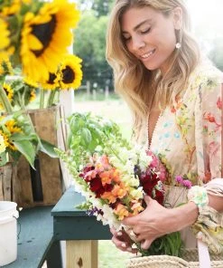 Asha WHAT'S HOT Flower Hoop-la