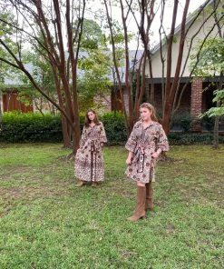 Sue Sartor Flounce™️ Shorty | Brick / Wheat