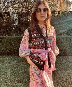 Sue Sartor Flounce™️ | Pink / Green Patio 35 Sue Sartor Flounce™️ | Pink / Green Patio