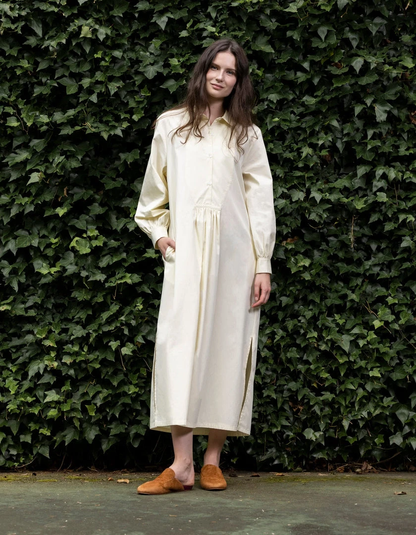 Daphne Wilde CLOTHING The Lulu In Cream Poplin 3 Daphne Wilde CLOTHING The Lulu In Cream Poplin