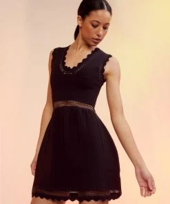 Cynthia Rowley WHAT'S HOT Little Black Knit Dress