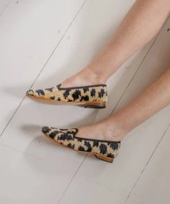 Artemis Design Co. ACCESSORIES Clementine Velvet Loafers